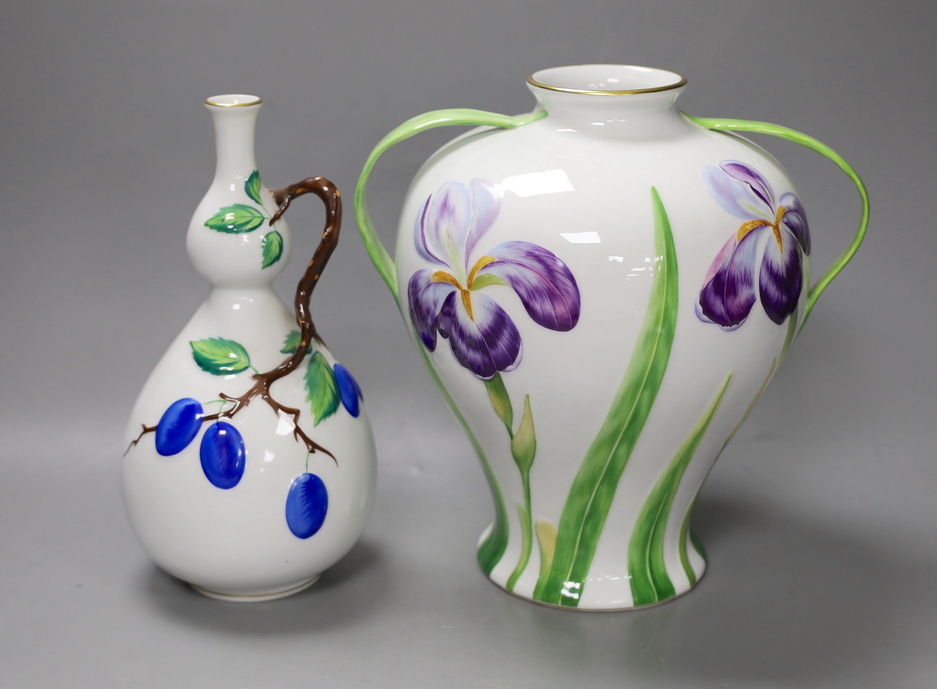 A Herend two handled vase and a smaller vase, 23.5cm high, decorated with a lizard